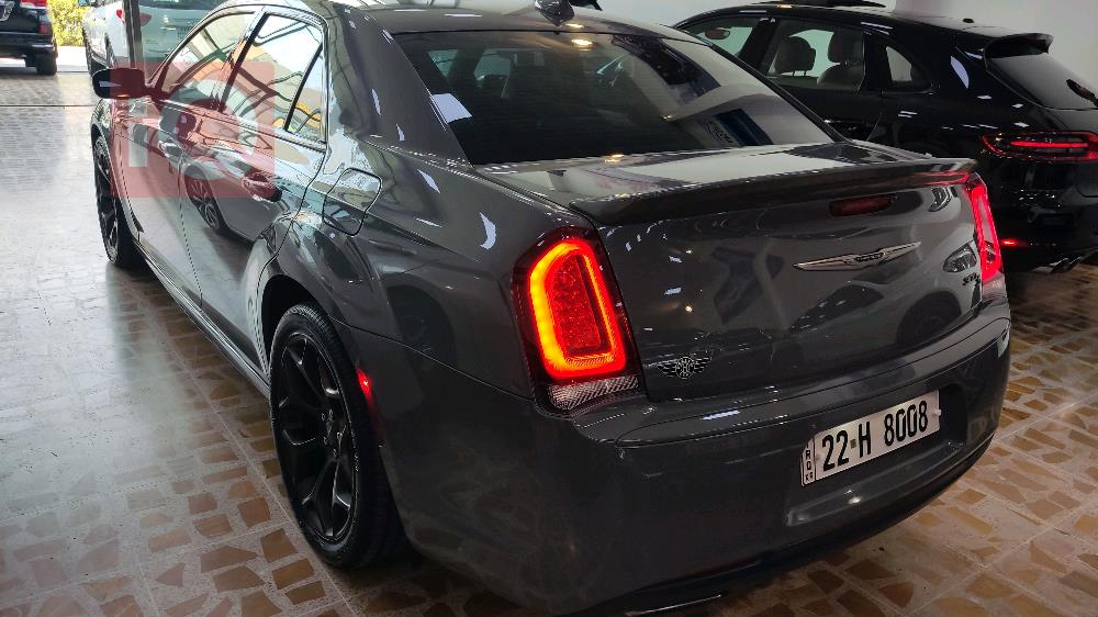كرايسلر 300